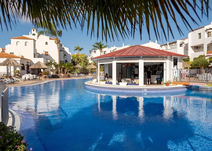 Amarilla Golf Fresa * Σαν Μιγκέλ ντε Αμπόνα